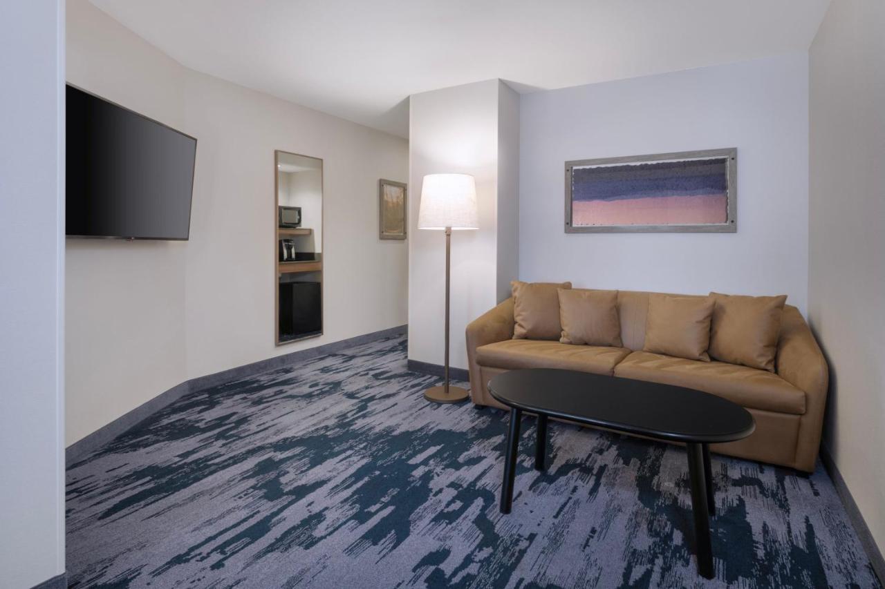 Fairfield Inn & Suites Denton Eksteriør billede