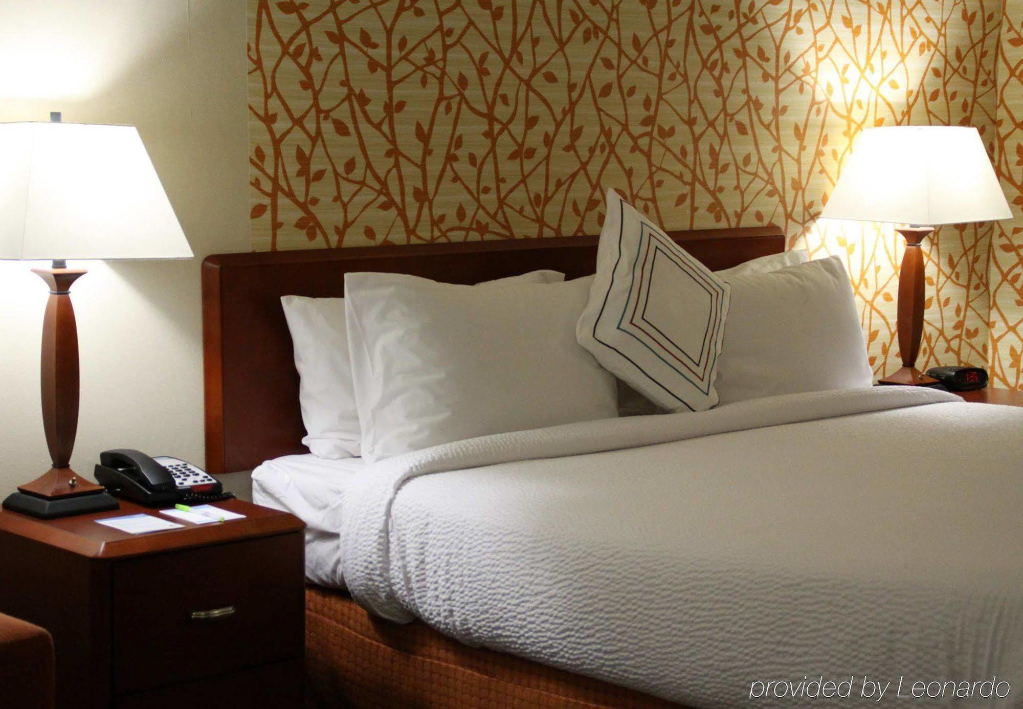 Fairfield Inn & Suites Denton Eksteriør billede